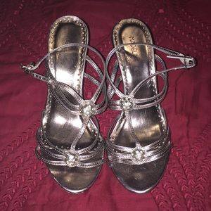 Madeline Stuart Heels